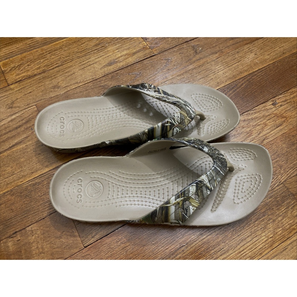 Crocs Women's Size 11 Modi Flip Flop Sandals "Realtree" Camo Comfort Slip On